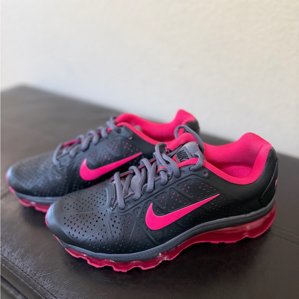WOMEN’S NIKE AIRMAX PINK BUBBLE